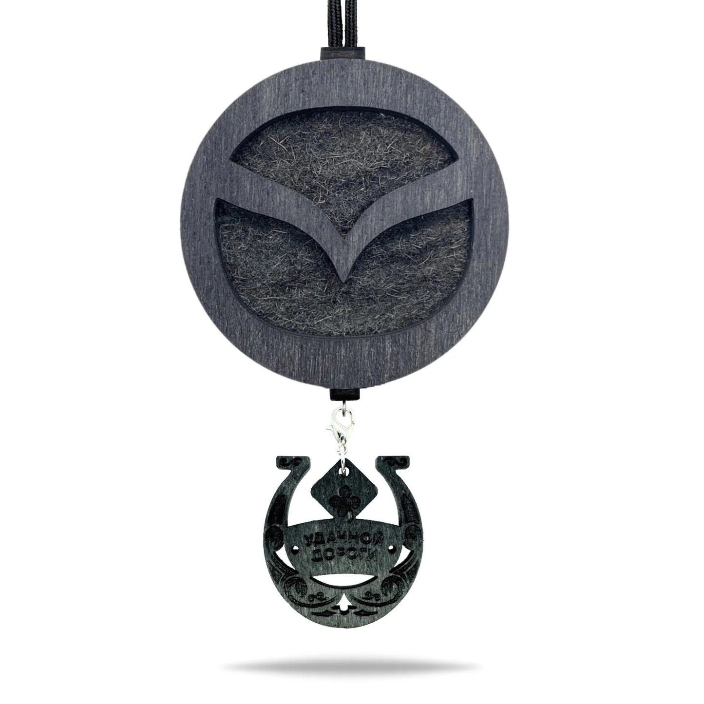 Vonný prívesok Mazda v čiernej farbe